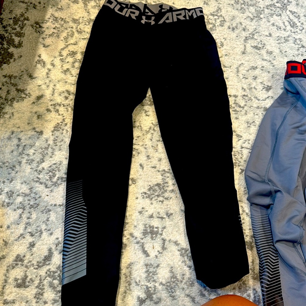 Boys cold gear leggings